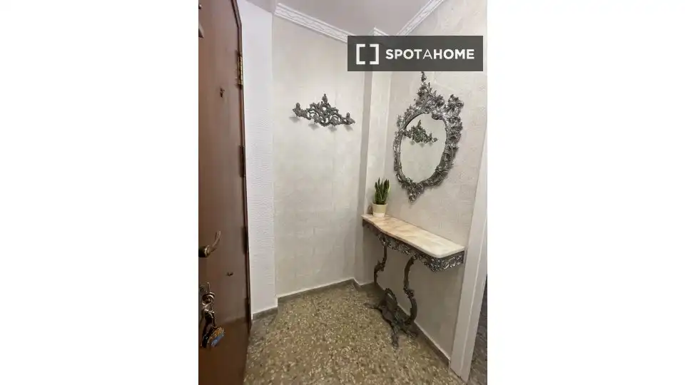 Room in Benimàmet