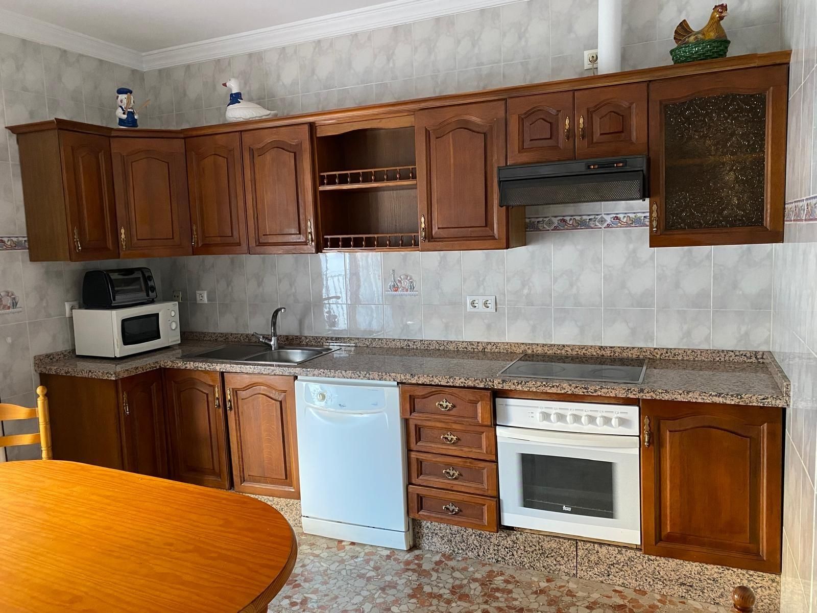 Kitchen of House or chalet for sale in Chiclana de la Frontera  with Balcony