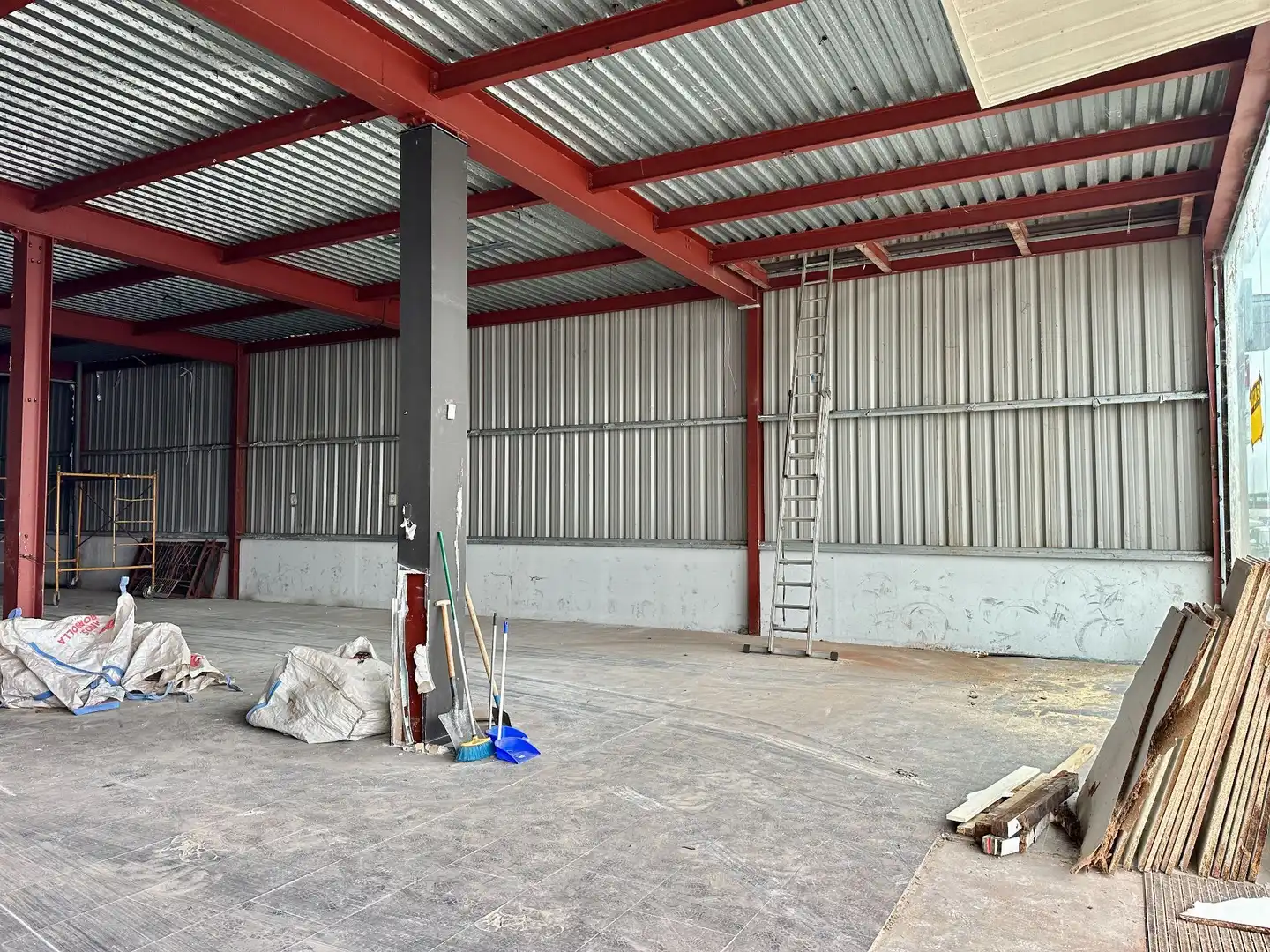 Nave industrial de alquiler en Maliaño