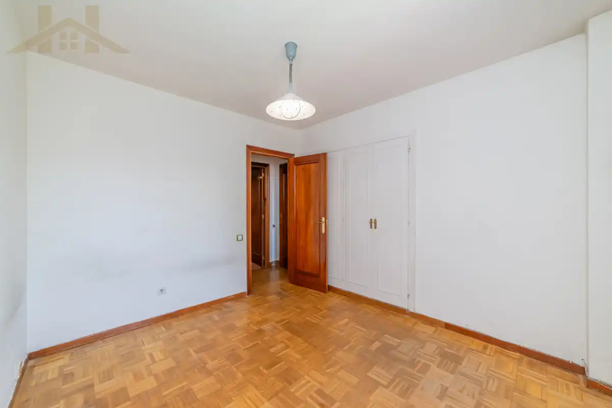 Habitación de Piso en venta en Colmenar Viejo con Terraza, Trastero y Amueblado