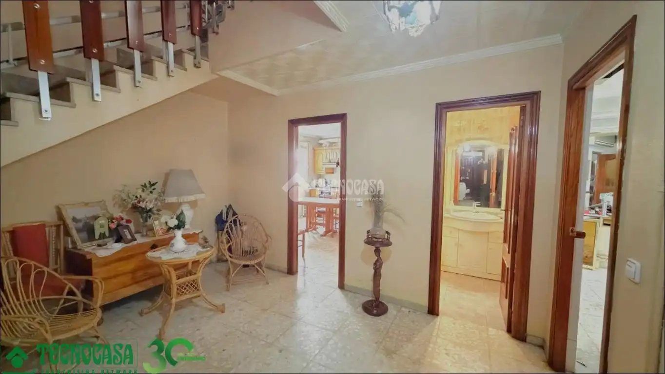 Casa adosada en venda en Alcázar de San Juan amb Calefacció, Jardí privat i Terrassa