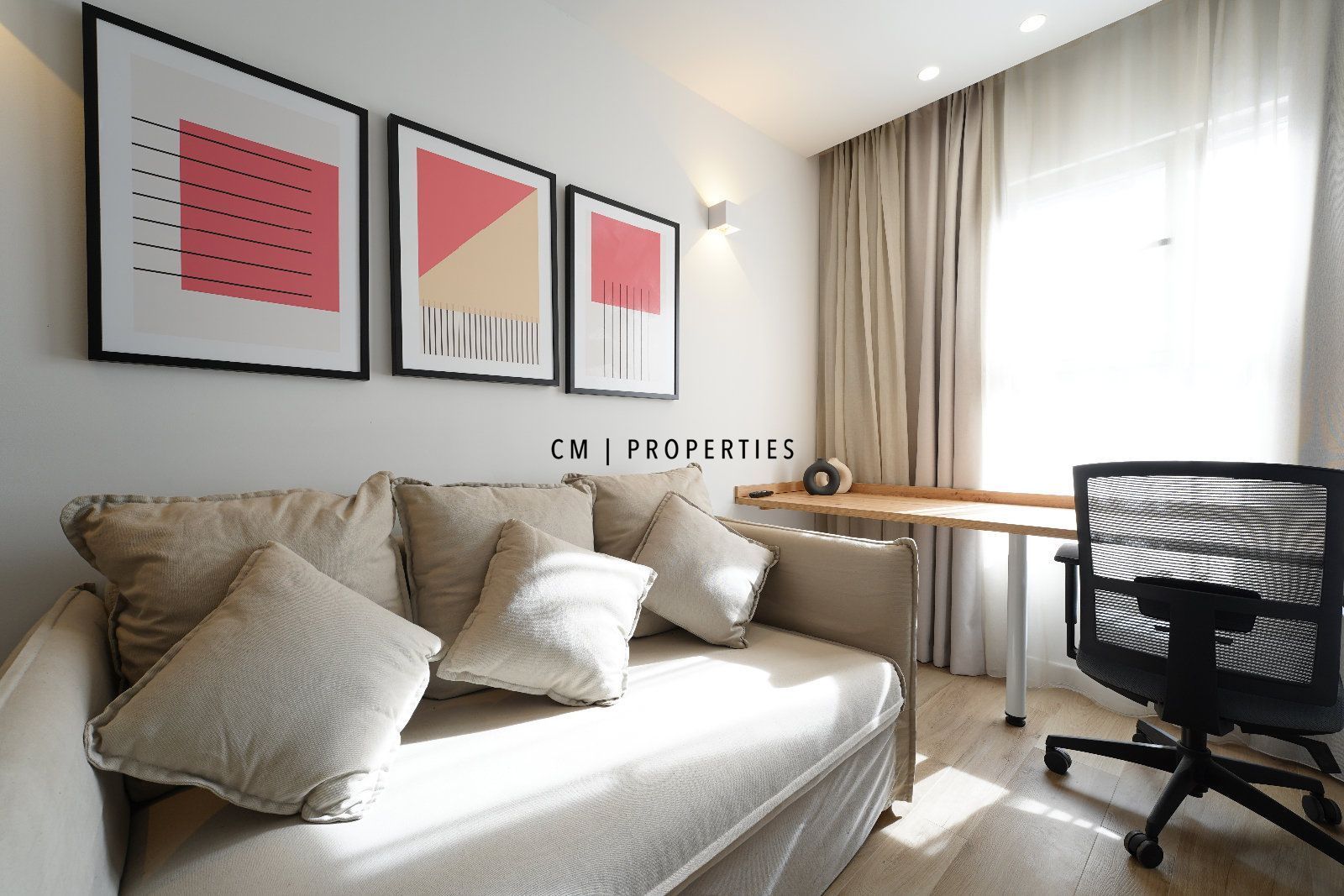 Dormitori de Pis de lloguer en  Valencia Capital amb Aire condicionat, Calefacció i Moblat