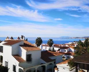 Vista exterior de Casa o xalet en venda en Vélez-Málaga amb Aire condicionat i Terrassa