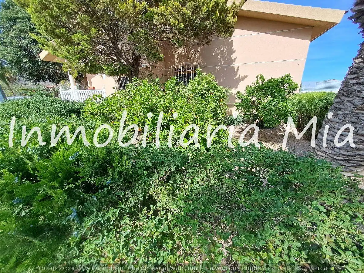 Houses for sale in Lorca  with Private garden and Storage room