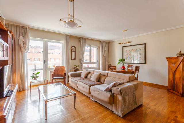 Piso en Venta en Pamplona-Iruña - Avenida de Pamplona, 9 en Echavacóiz