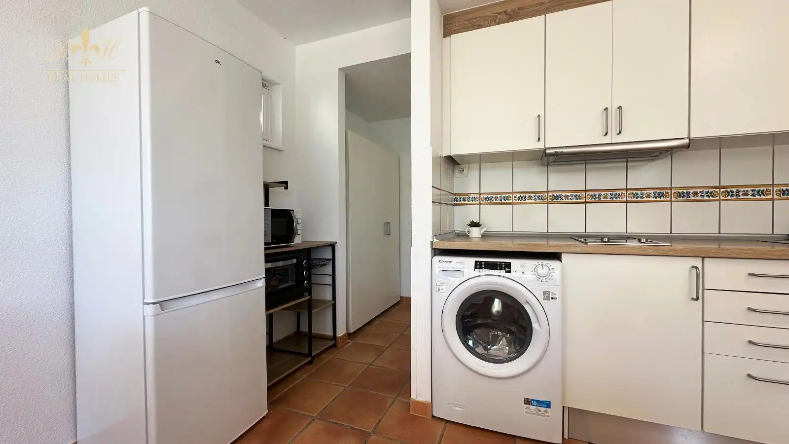 Cocina de Piso de alquiler en L'Alfàs del Pi con Aire acondicionado, Terraza y Piscina