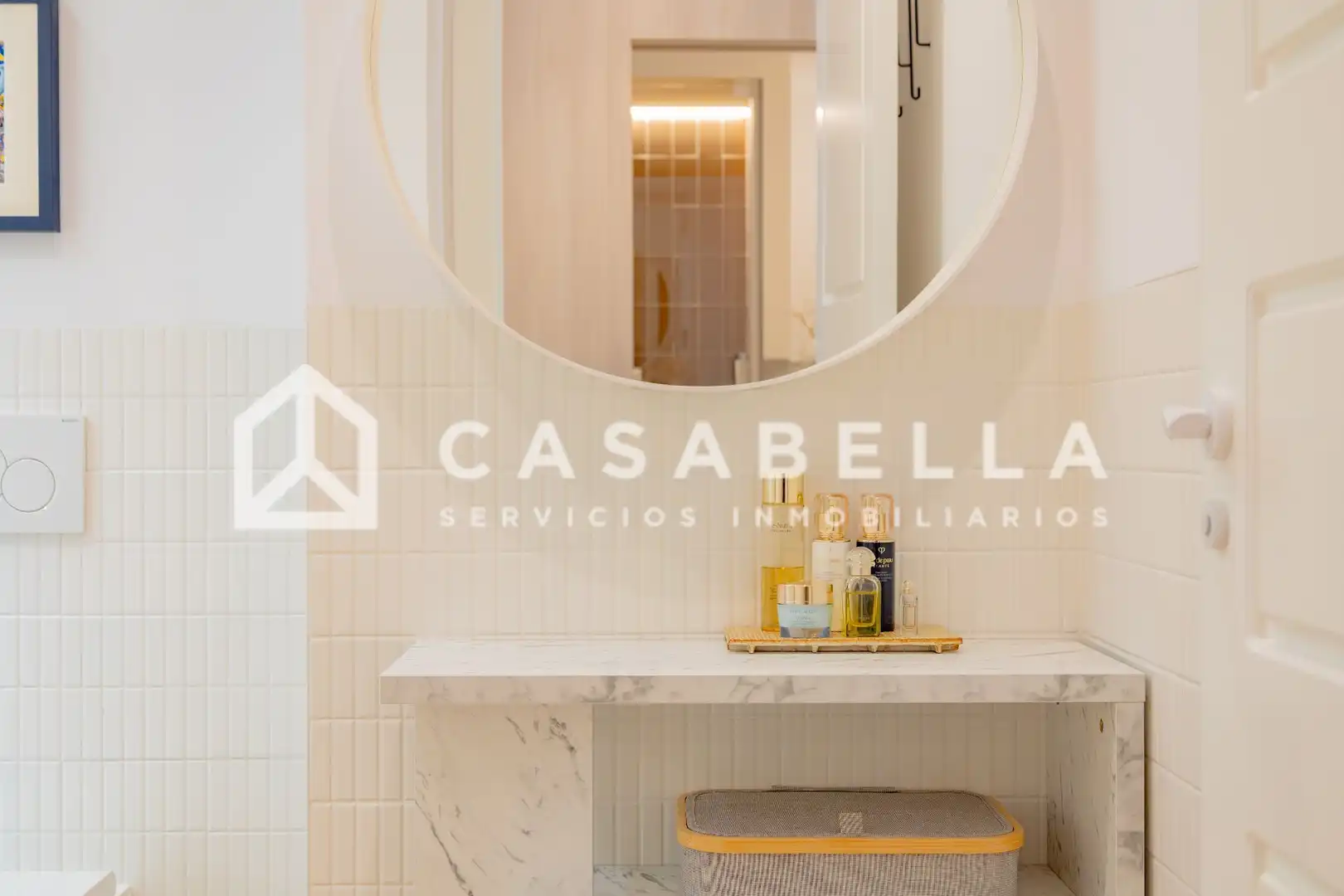 Bathroom of Flat for sale in Valencia  with Air Conditioner, Heating and Terrace