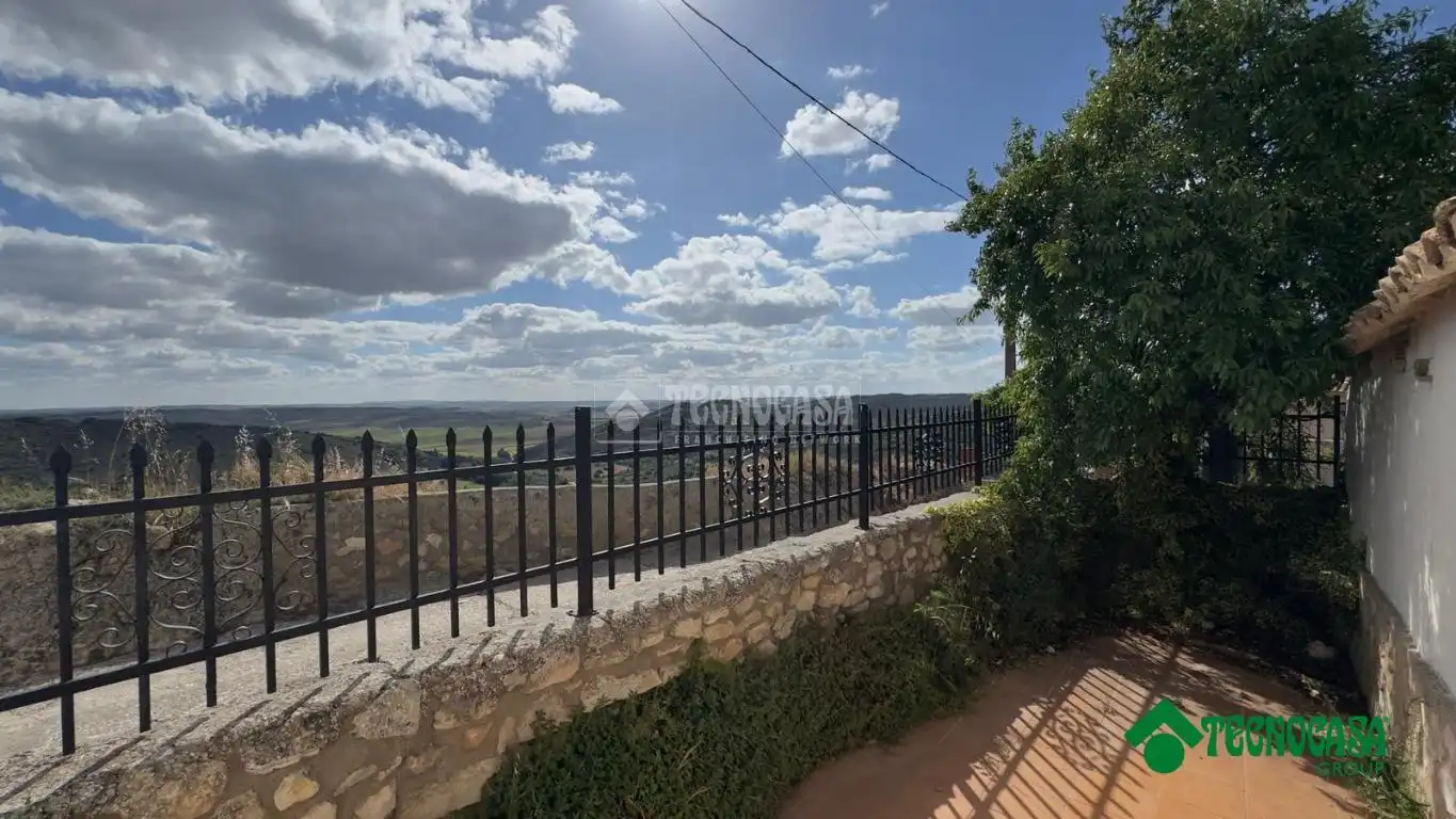 Casa adosada en venta en Zafra de Záncara con Aire acondicionado, Calefacción y Amueblado