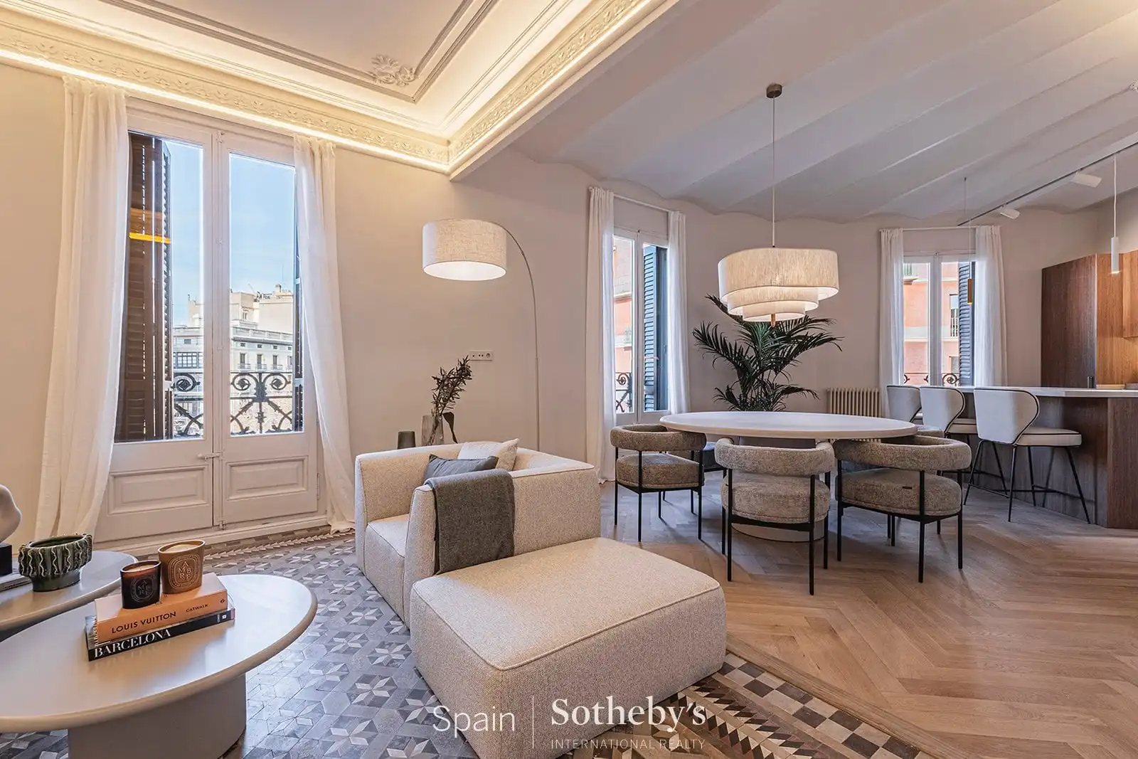 Apartament amb ascensor en venda a Eixample