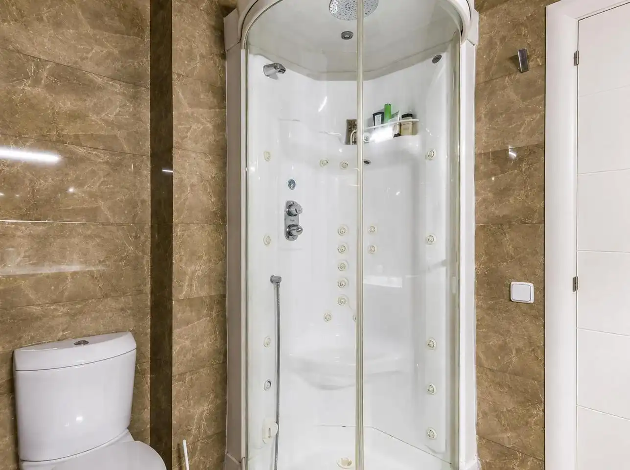 Appartement avec ascenseur à louer à Calle de Guzmán el Bueno, imagen 25
