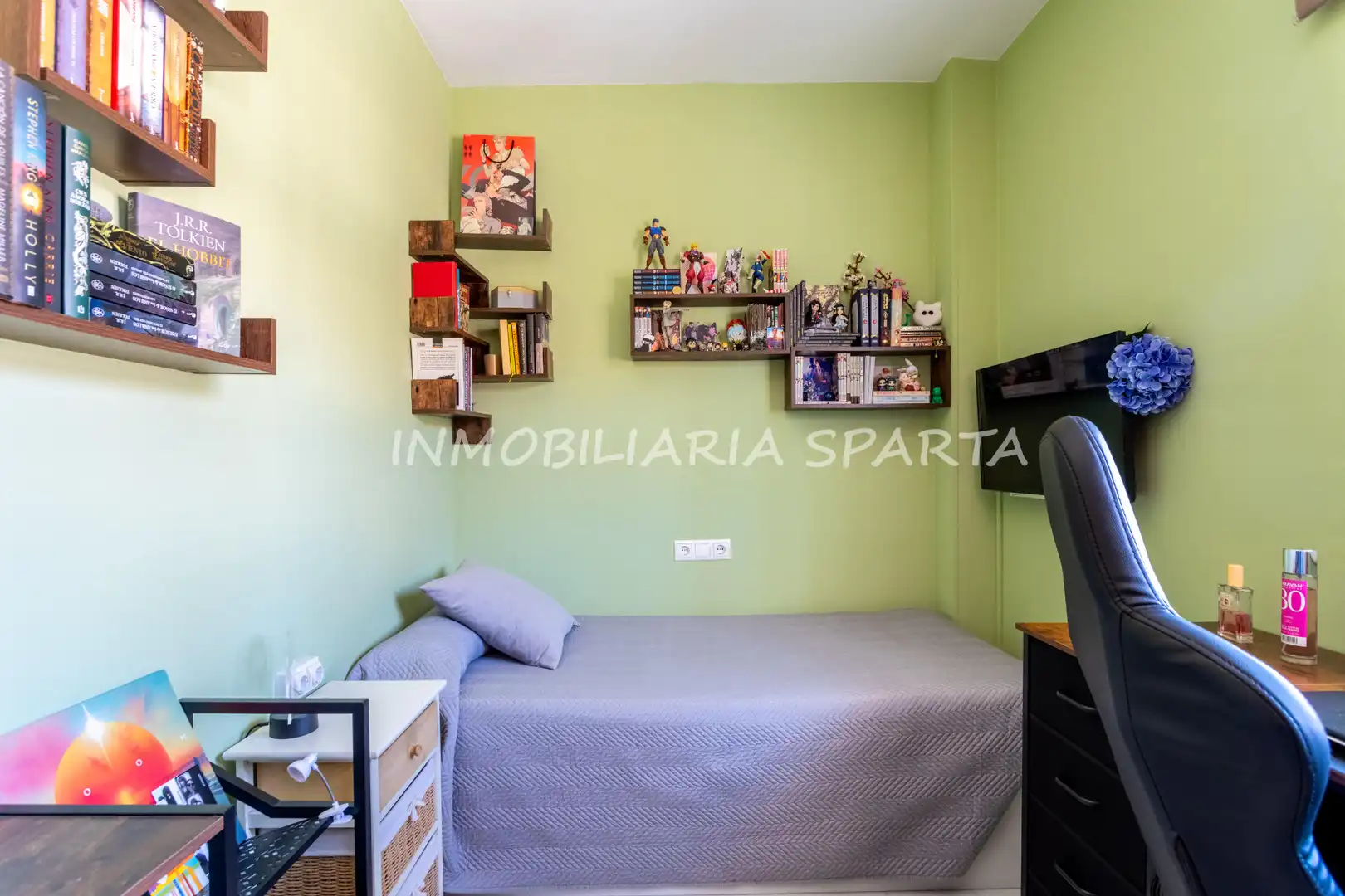 Habitación de Casa adosada en venta en Villanueva del Ariscal con Aire acondicionado, Calefacción y Jardín privado