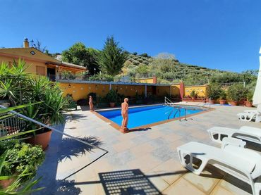 Chalet con piscina en venta en Moclín
