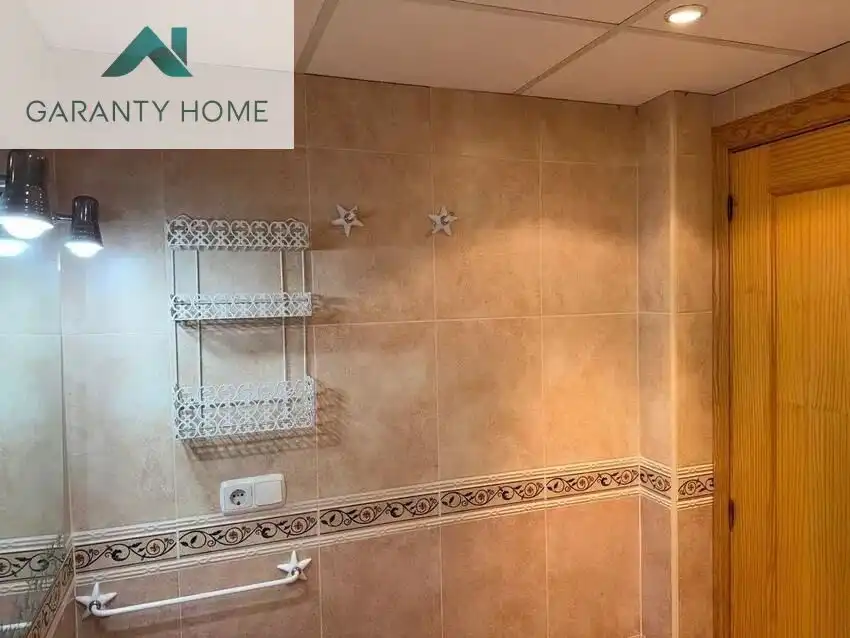 Baño de Piso en venta en Málaga con Aire acondicionado, Trastero y Amueblado