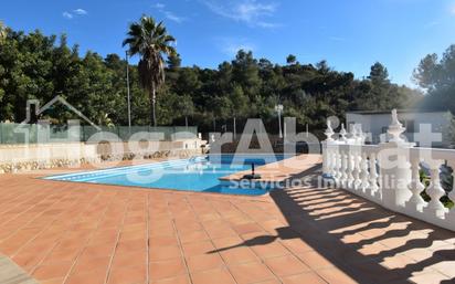 Piscina de Casa o xalet en venda en Pedralba amb Calefacció, Jardí privat i Terrassa
