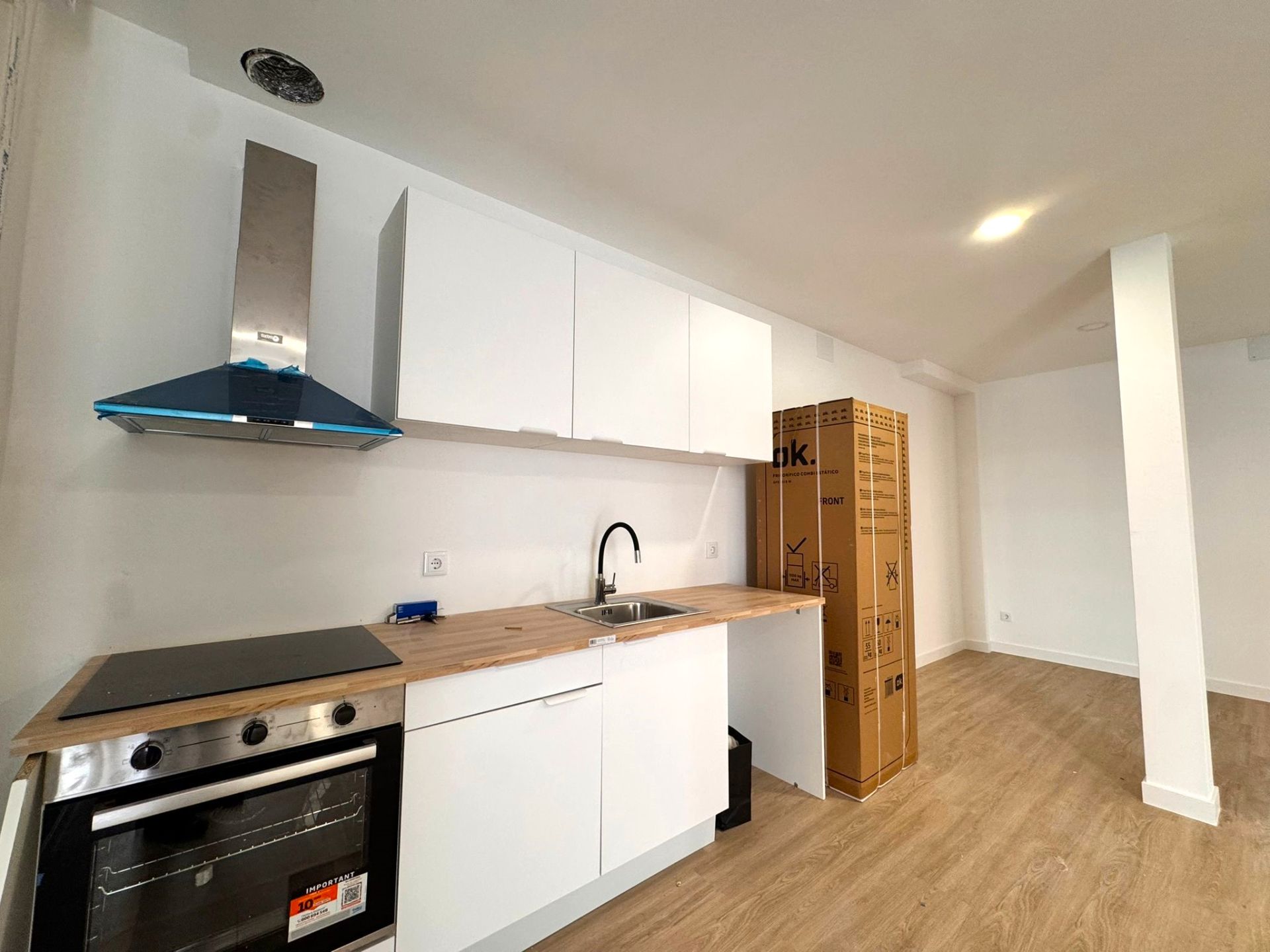 Cocina de Apartamento de alquiler en  Madrid Capital