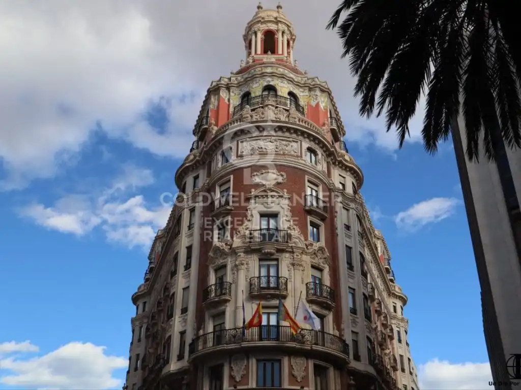 Außenansicht von Erdgeschoss zum Verkauf in Valencia mit Klimaanlage, Terrasse und Ofen