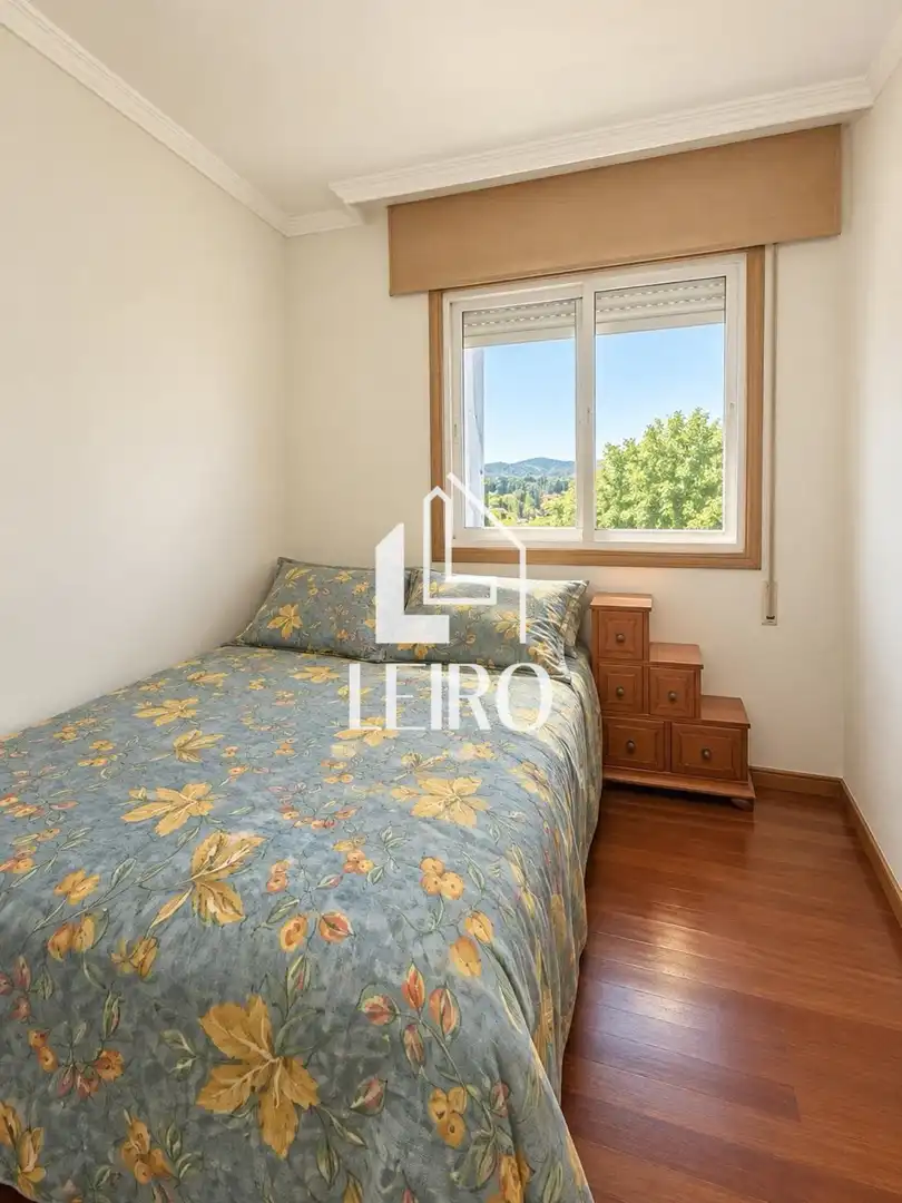 Bedroom of Attic for sale in Meaño, Pontevedra