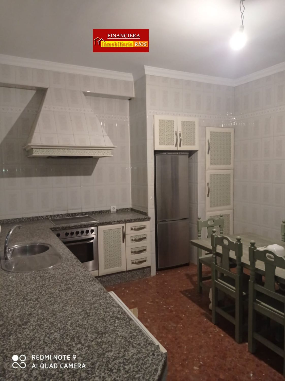 Cuina de Casa o xalet en venda en Alcalá de Guadaira amb Aire condicionat i Terrassa