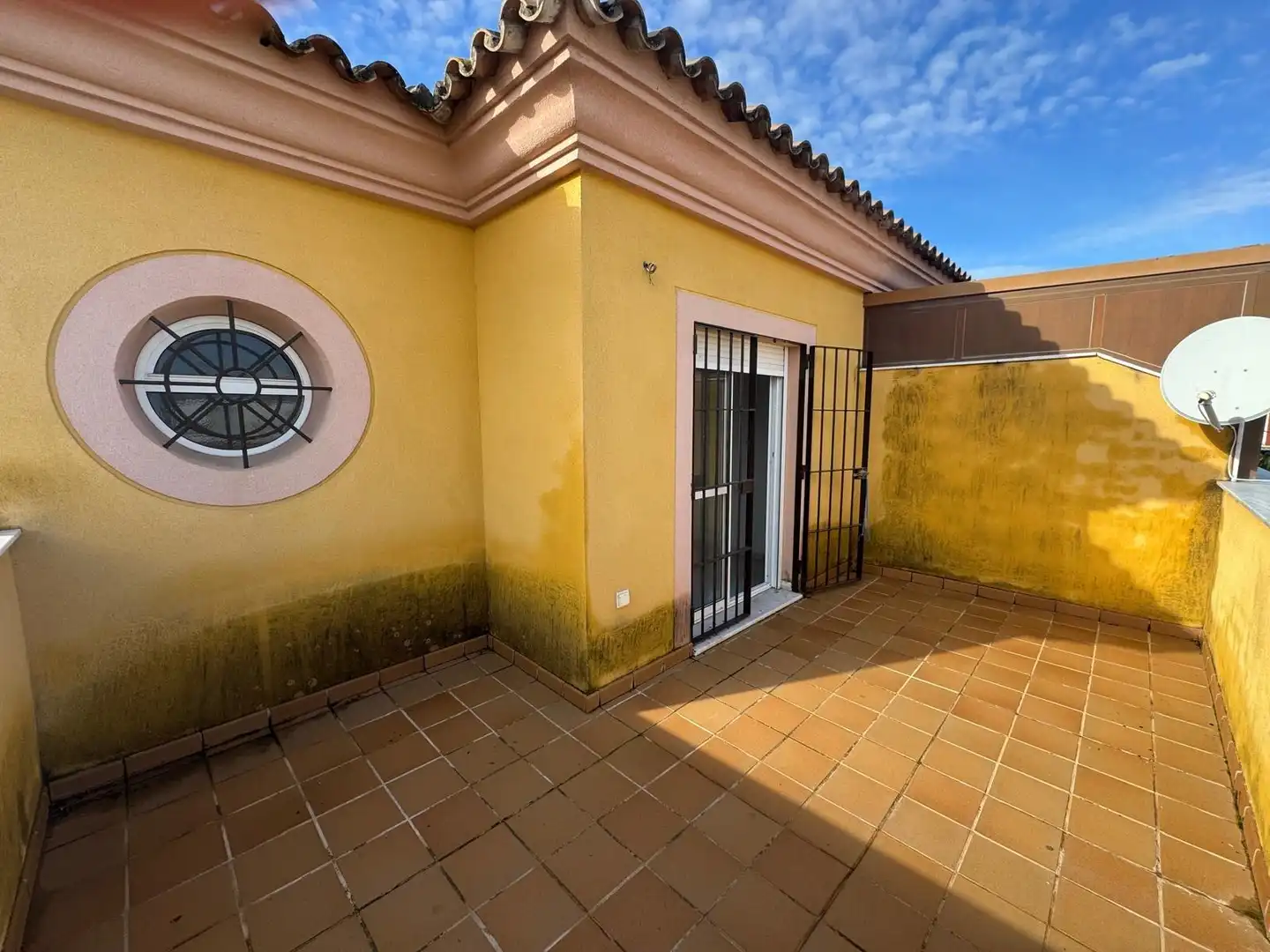 Terrace of Detached homes for sale in Sanlúcar de Barrameda  with Air Conditioner and Terrace