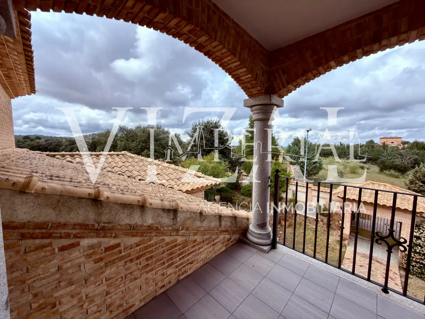 Terrassa de Casa o xalet en venda en Toledo amb Aire condicionat, Calefacció i Jardí privat