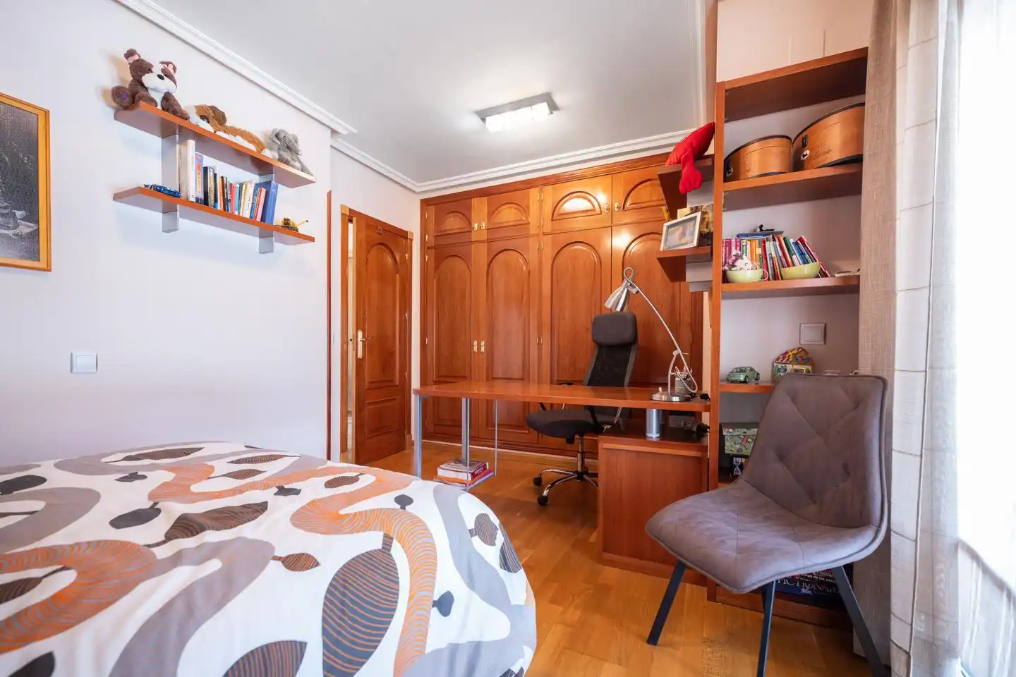 Dormitori de Casa o xalet en venda en Ávila amb Calefacció, Jardí privat i Terrassa
