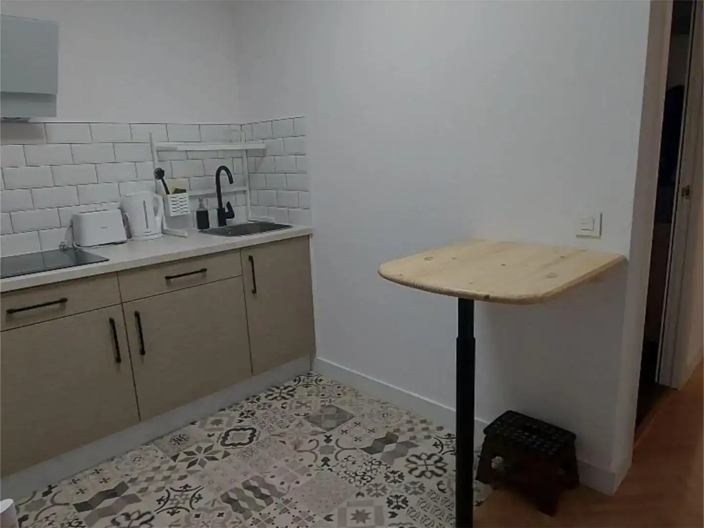 Cuina de Pis de lloguer en Santander amb Parquet, Moblat i Forn