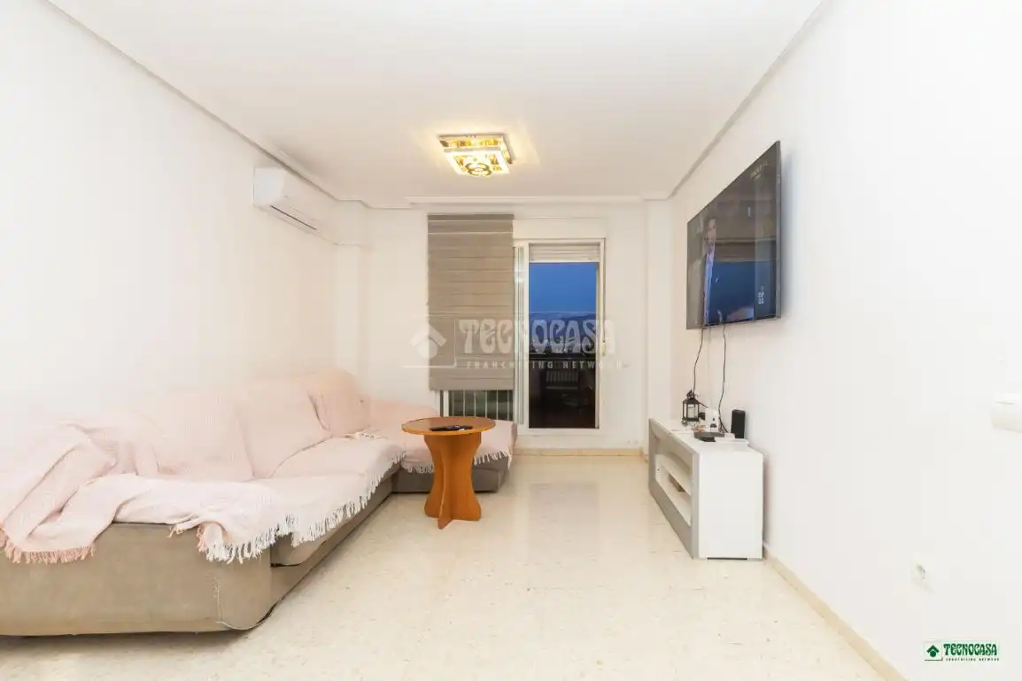 Sala de estar de Piso en venta en Almería con Aire acondicionado