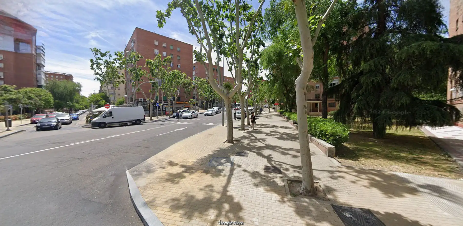 Vista exterior de Pis en venda en Madrid amb Calefacció i Moblat