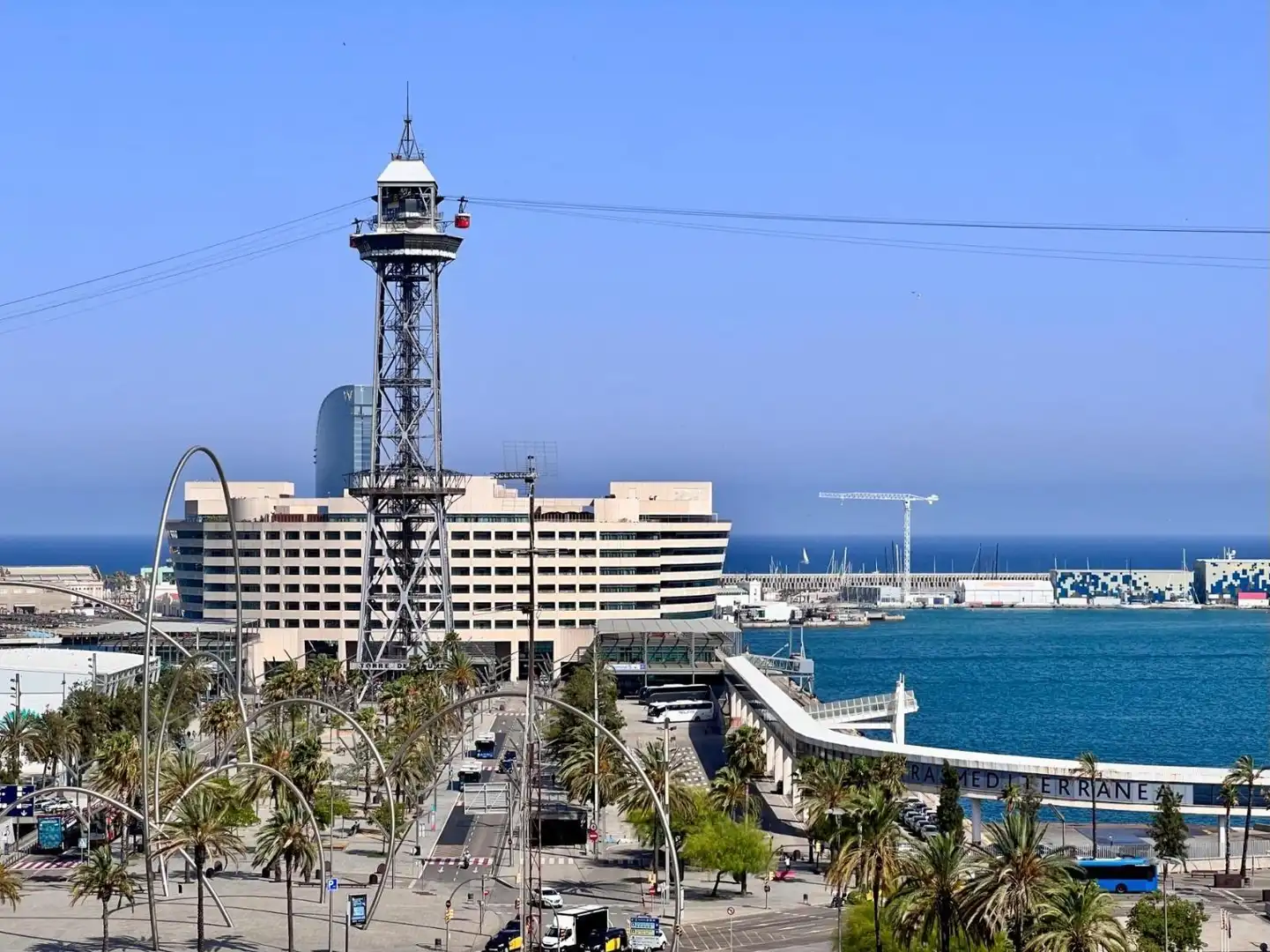 Vista exterior de Àtic en venda en Barcelona amb Aire condicionat, Calefacció i Alarma