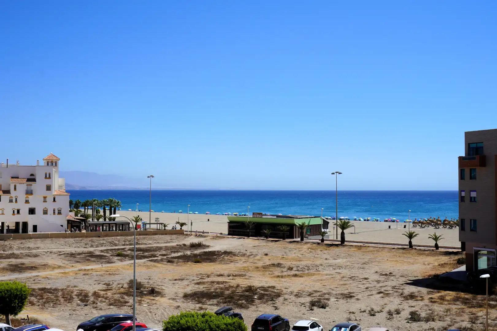 Vista exterior de Àtic en venda en Roquetas de Mar amb Terrassa, Moblat i Piscina comunitària