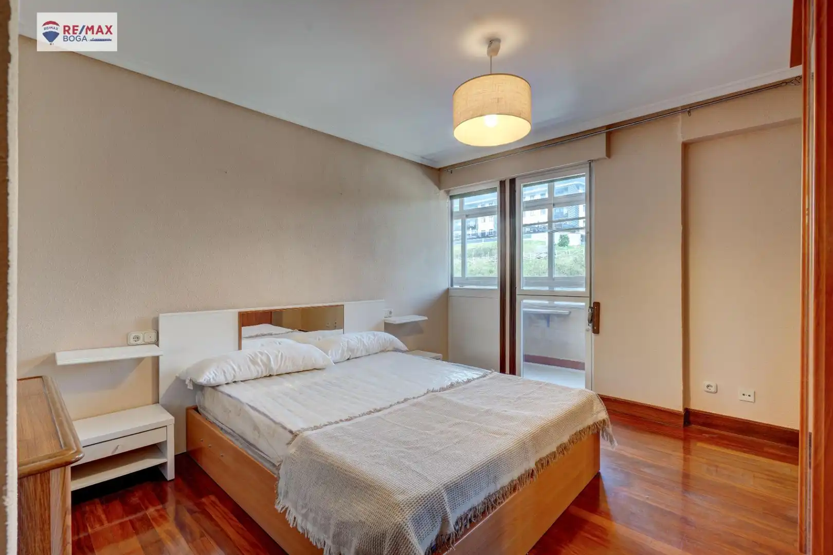 Bedroom of Flat for sale in Errenteria  with Parquet flooring and Furnished