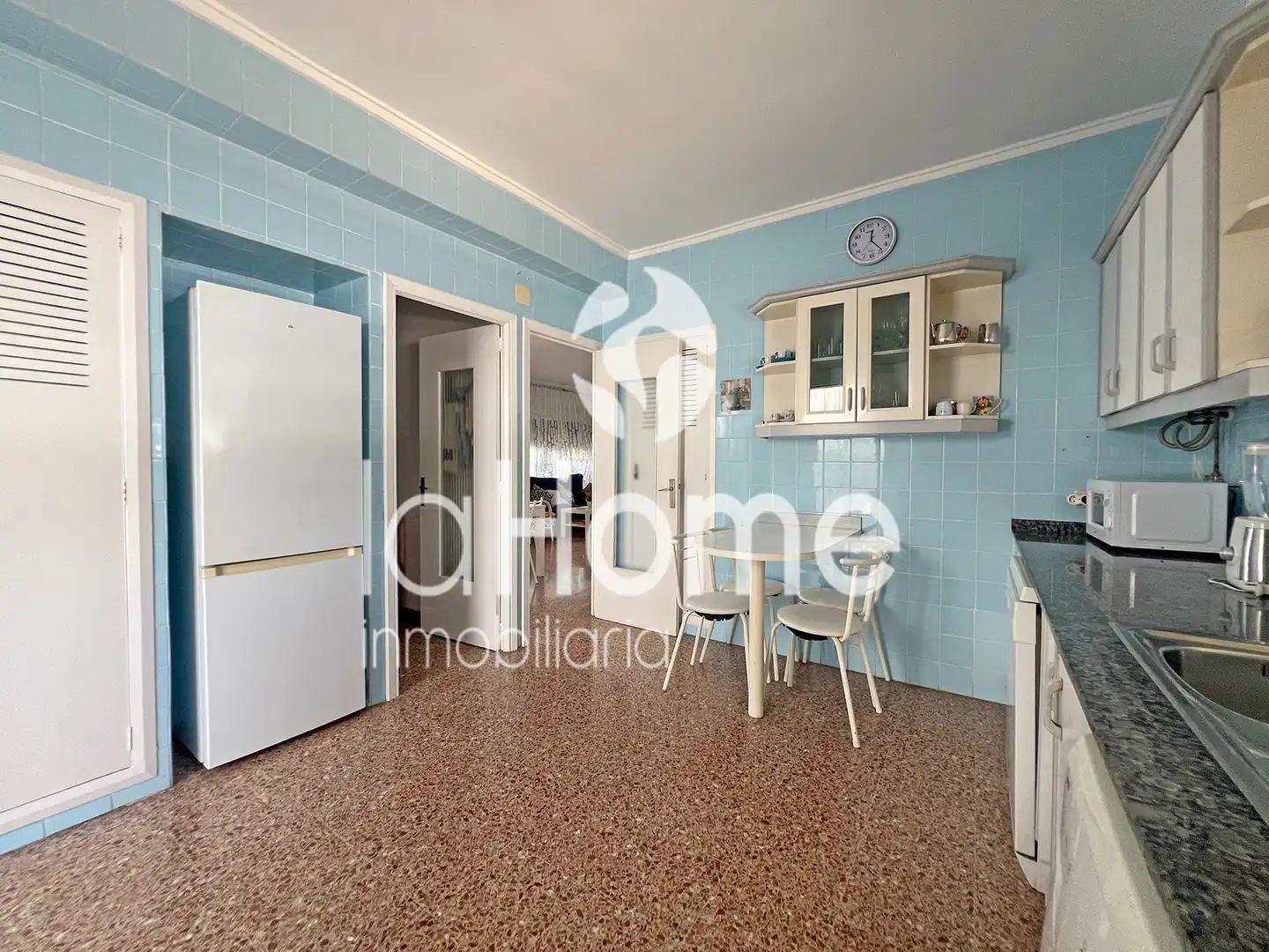 Cuina de Casa o xalet en venda en Paterna amb Aire condicionat, Jardí privat i Terrassa