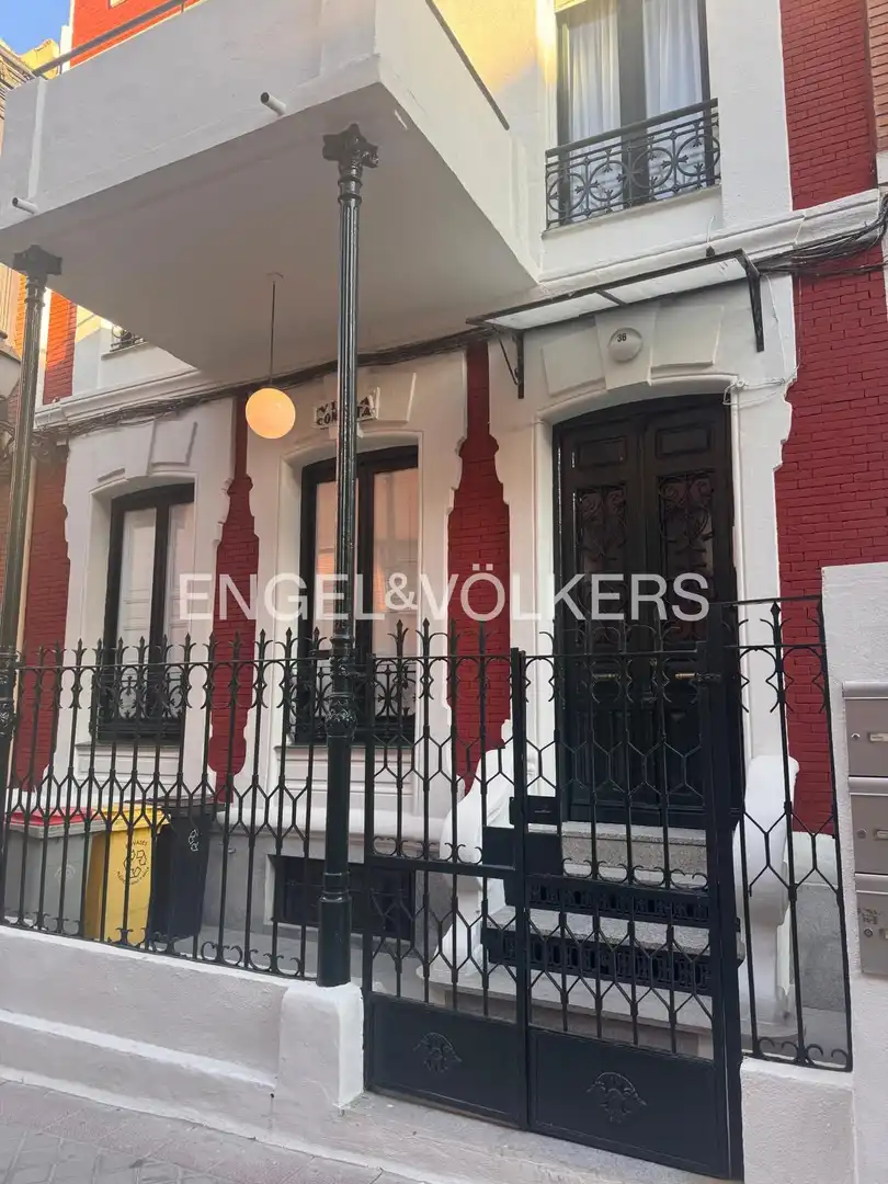 Vista exterior de Piso en venta en Madrid con Aire acondicionado y Calefacción