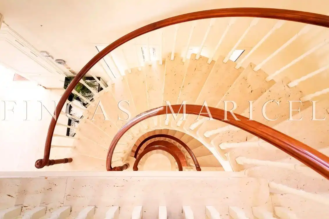 Casa o xalet en venda a Pintor Roig i soler, Can Girona - Terramar - Vinyet