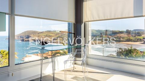 Impresionante villa con vistas 180º al mar, playa y montaña en Bareyo, Bild 3