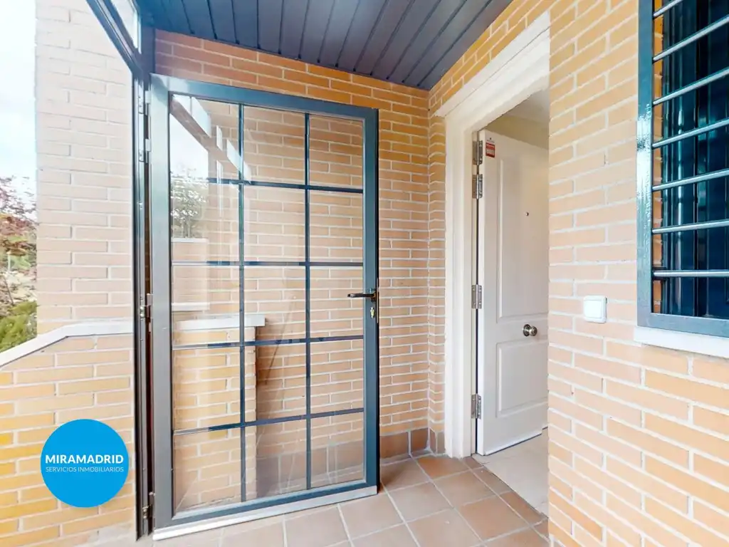 Casa adosada en venta en Paracuellos de Jarama con Aire acondicionado