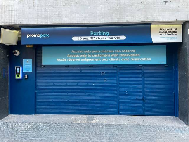 Garaje en Alquiler en Carrer de Còrsega, 515 en El Camp d'en Grassot i Gràcia Nova