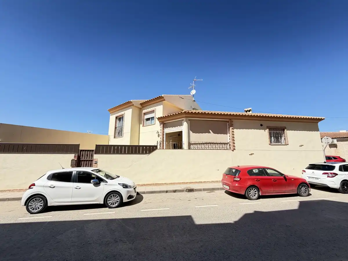 Reihenhaus zum Verkauf in Pilar de la Horadada ciudad