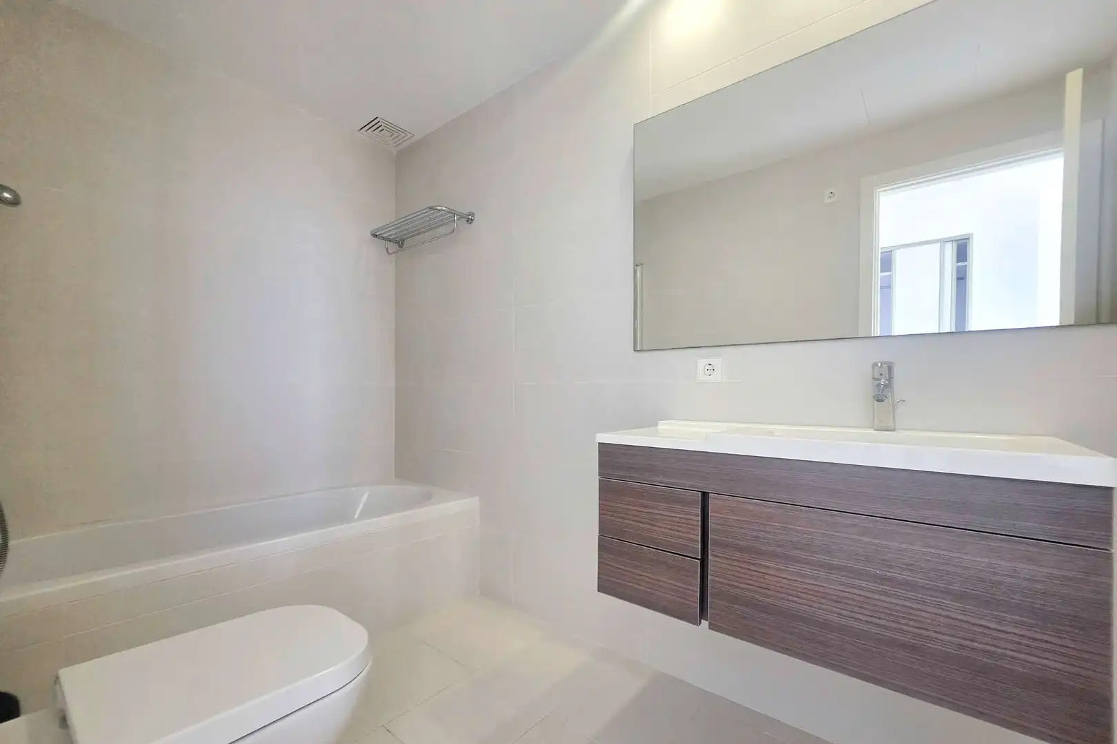 Badezimmer von Einfamilien-Reihenhaus zum Verkauf in Santa Margalida mit Klimaanlage, Terrasse und Möbliert