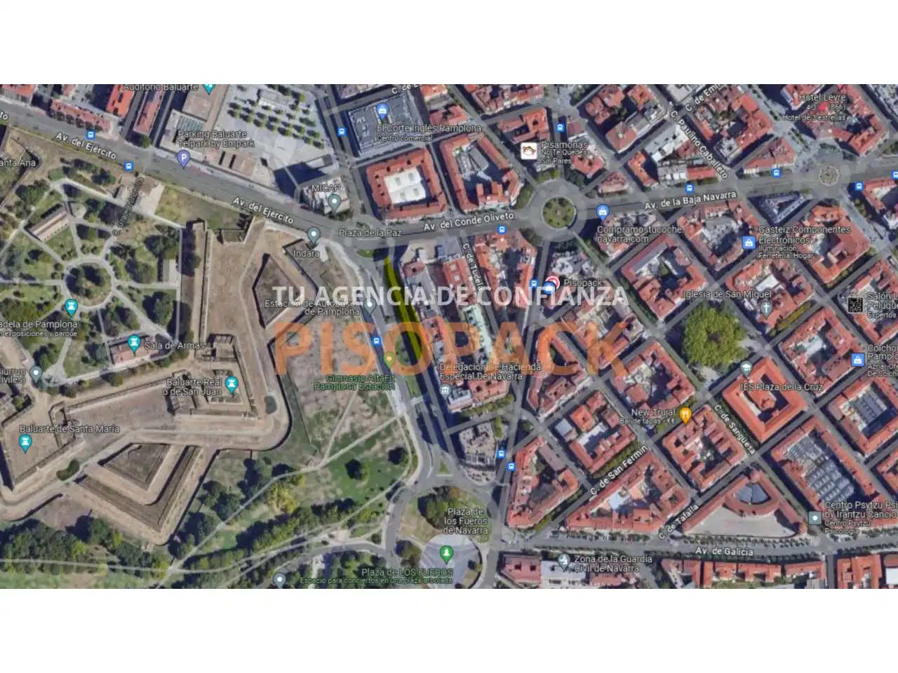 Vista exterior de Piso en venta en  Pamplona / Iruña con Calefacción, Terraza y Balcón