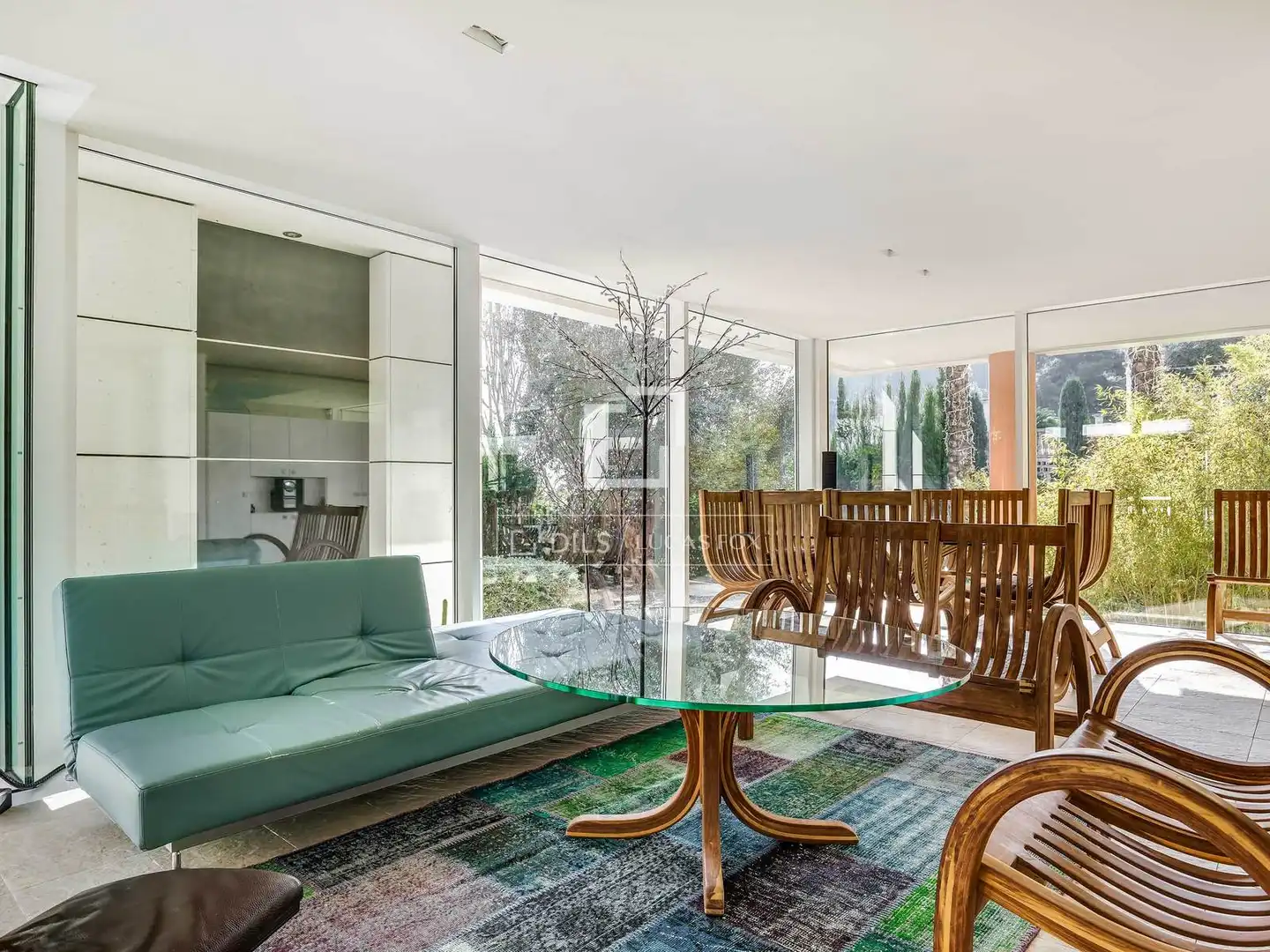 Sala d'estar de Casa o xalet en venda en Barcelona amb Aire condicionat, Calefacció i Jardí privat
