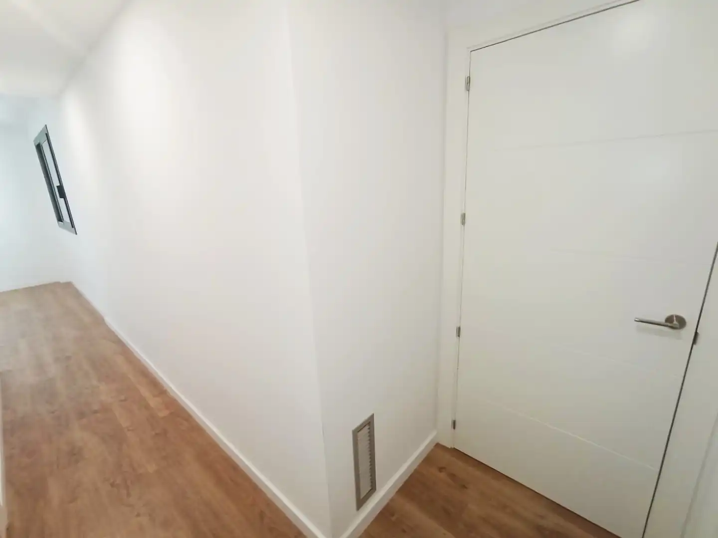 Flat for rent in Terrassa  with Air Conditioner and Heating