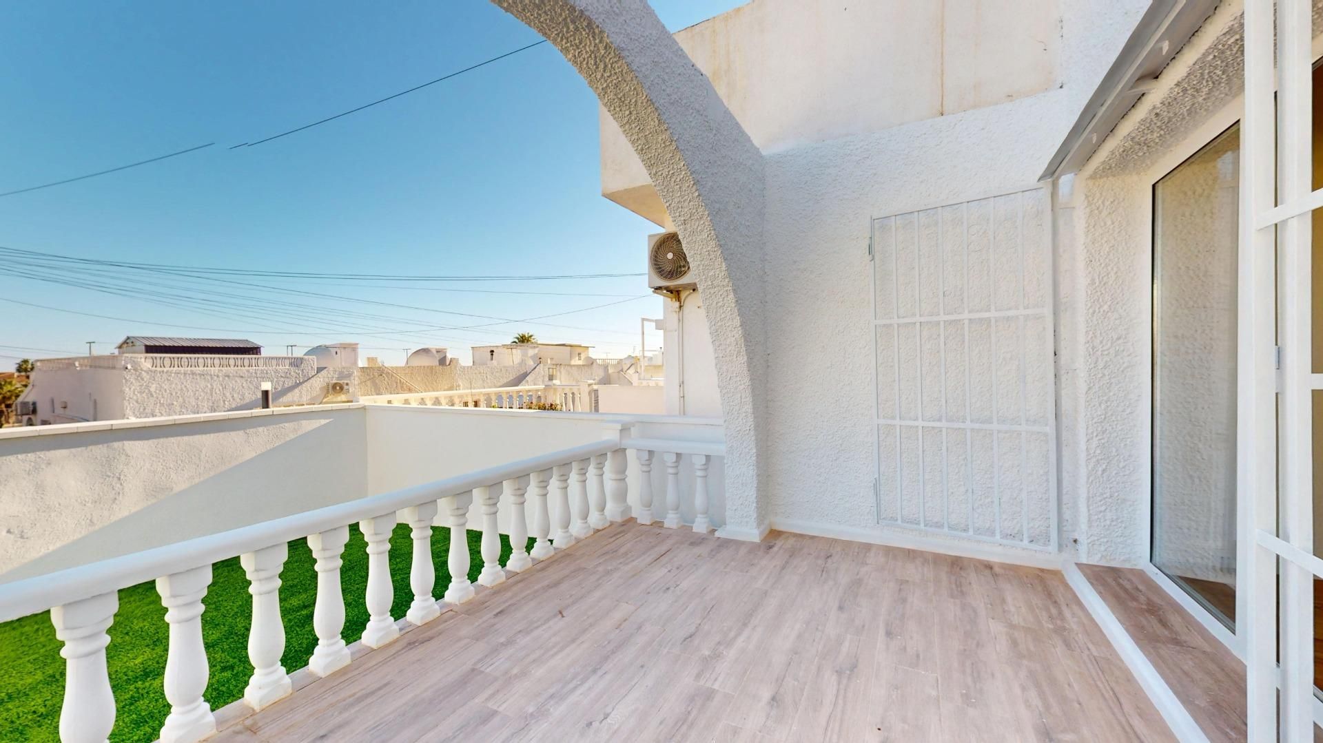 Terrace of House or chalet for sale in San Miguel de Salinas  with Air Conditioner, Private garden and Terrace