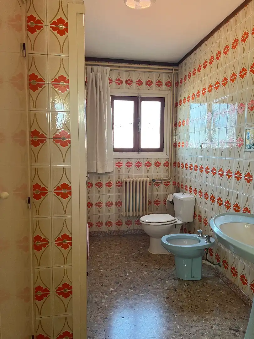 Bany de Casa o xalet en venda en Mataró amb Aire condicionat, Jardí privat i Terrassa