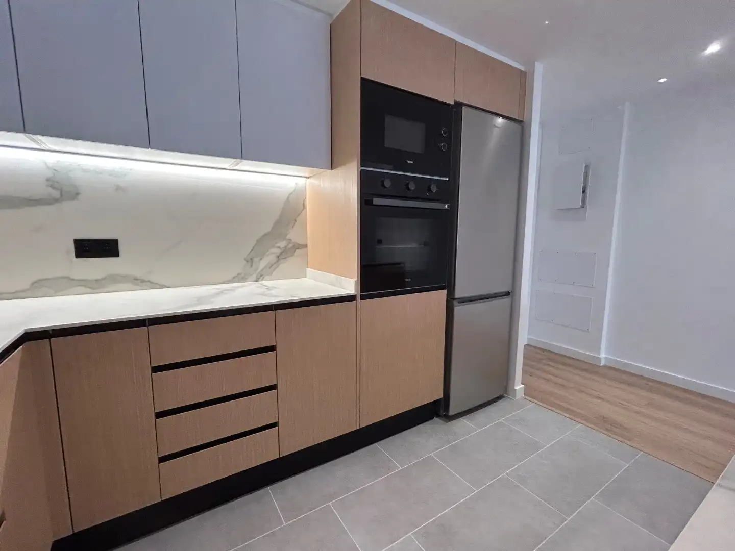 Kitchen of Flat for rent in Marítim