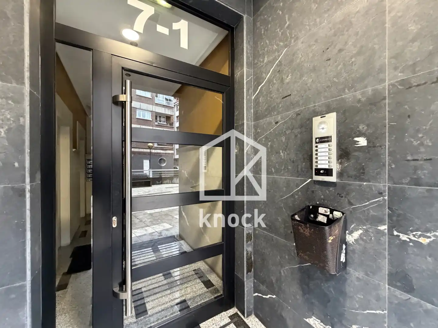 Vista exterior de Piso en venta en Langreo con Calefacción