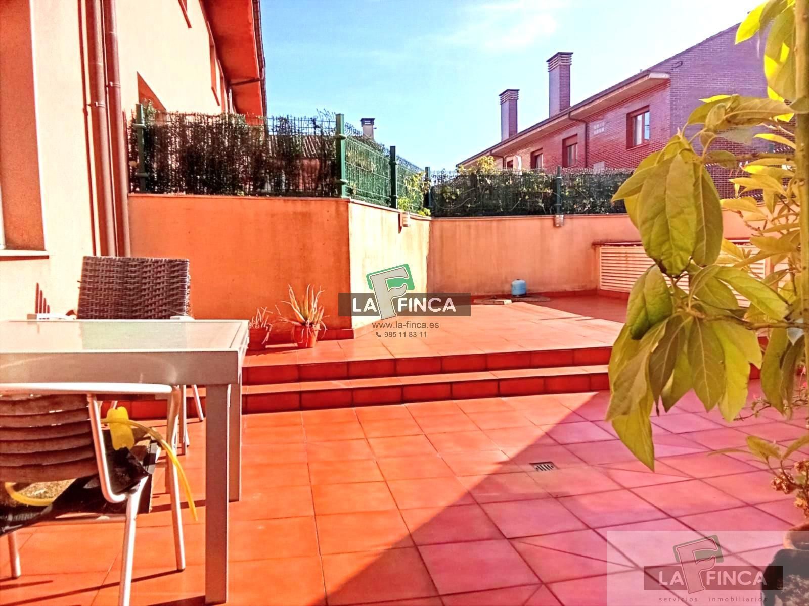 Terrace of House or chalet for sale in Gijón   with Heating, Parquet flooring and Storage room