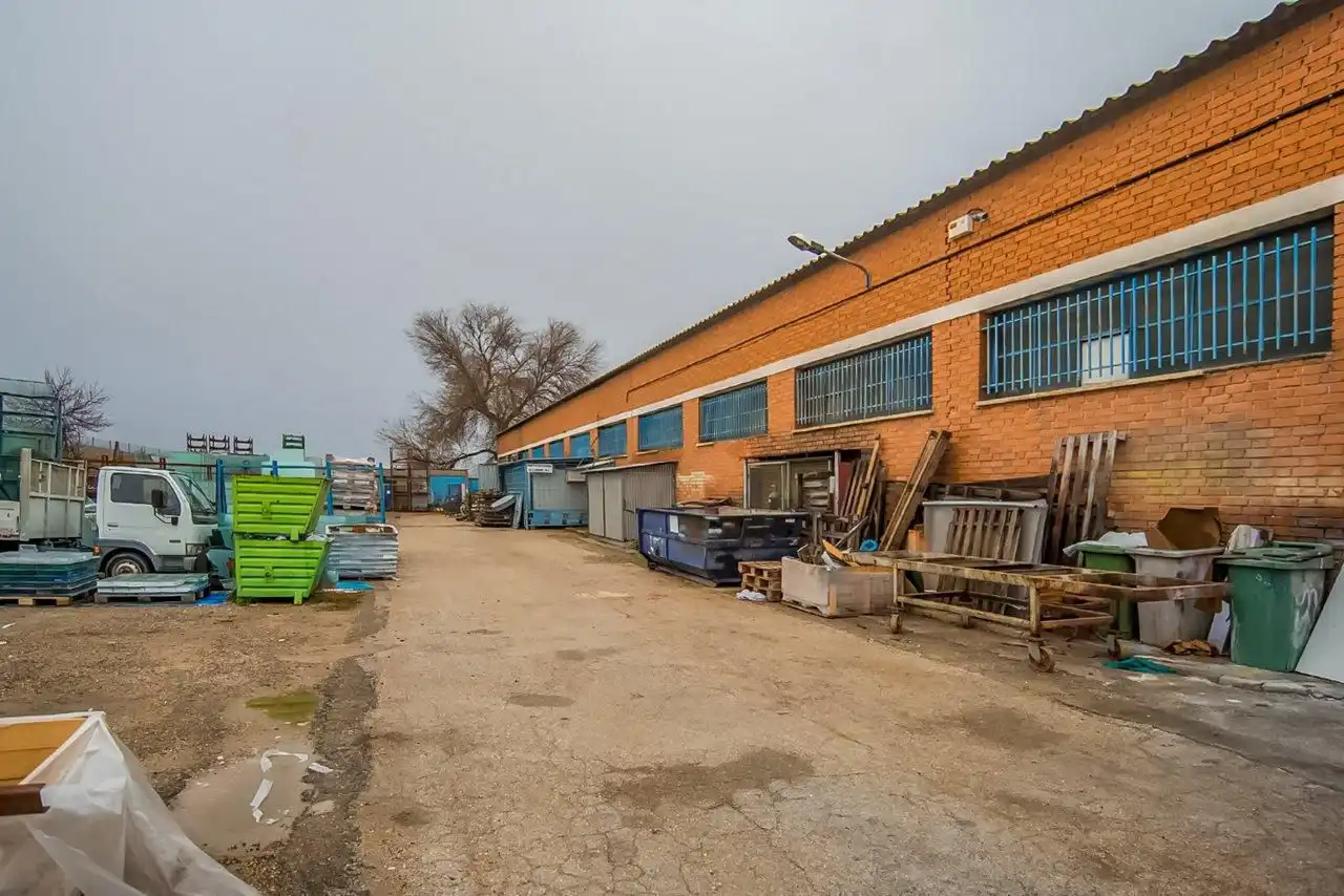 Industriegebäude zum Verkauf in gallocanta, imagen 4