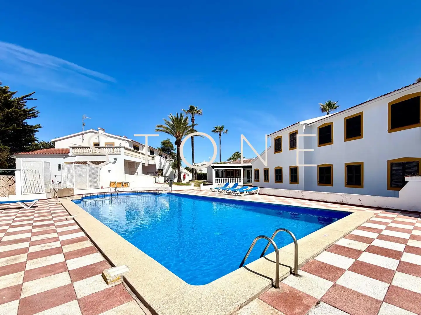 Pis amb piscina en venda a Cala en Blanes