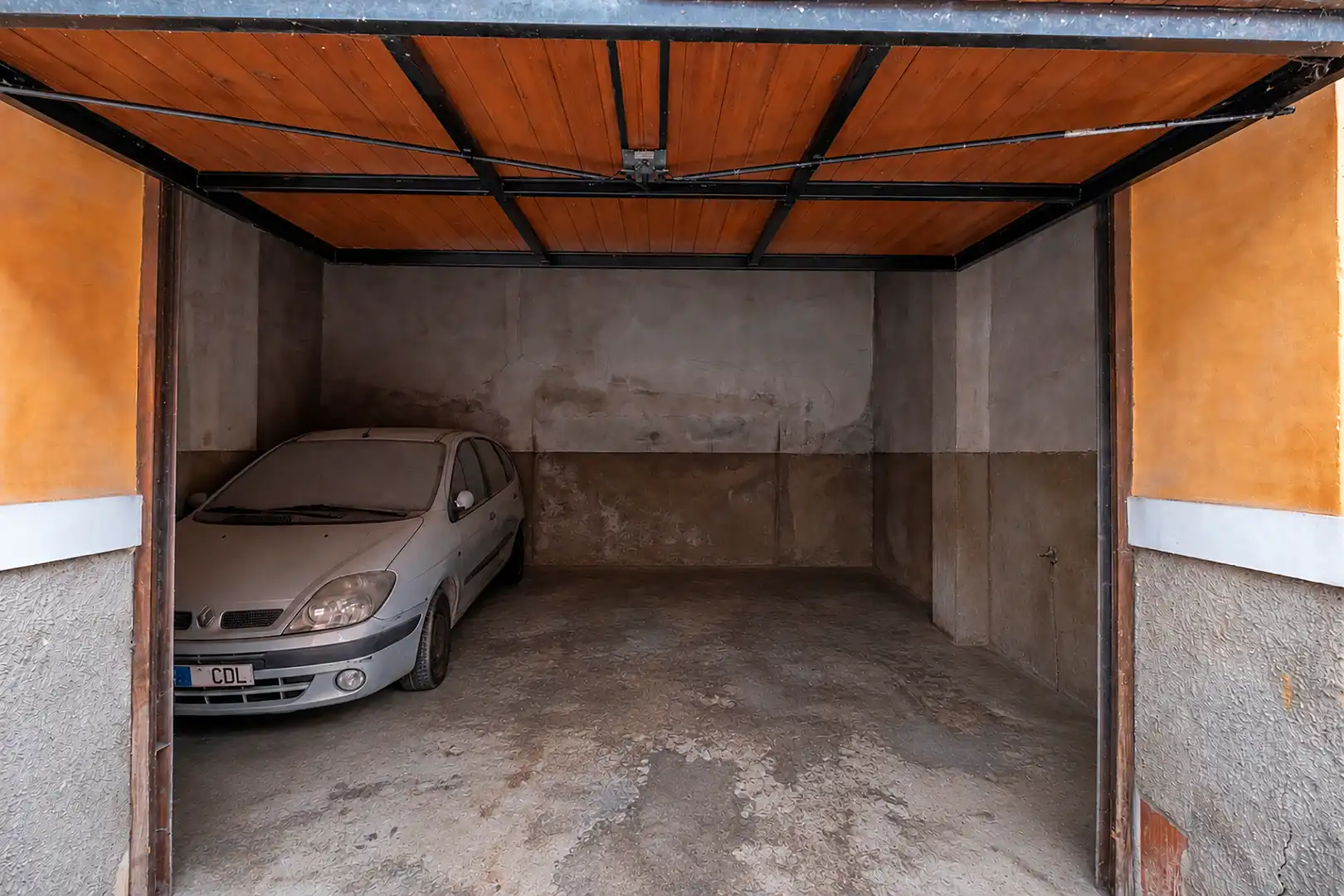 Aparcament de Edifici en venda en Mula amb Alarma